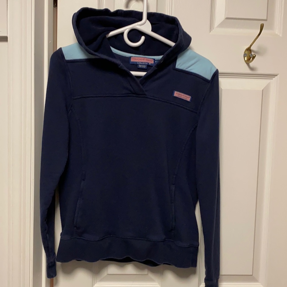 Womens vineyard vines hooded shep pullover, small.